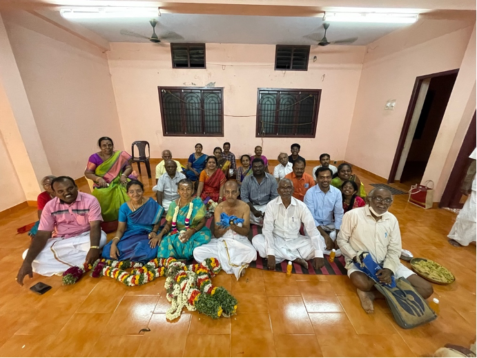 Muthu's extended family on his mother's side